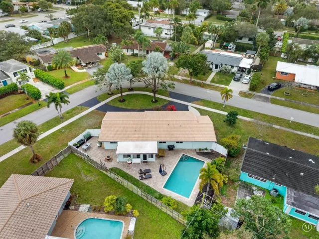 4-bedroom home for sale in Boca Raton - 1257 NW 5th Street - MondialRealty