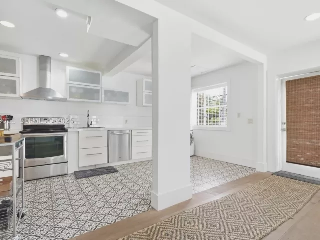 2-bedroom home for sale in Miami - 446 NE 64th St - MondialRealty