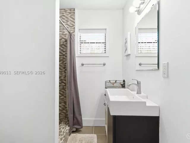 2-bedroom home for sale in Miami - 446 NE 64th St - MondialRealty