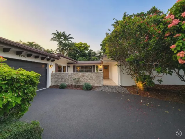 4-bedroom home for sale in Hollywood - 4201 Fillmore Street - MondialRealty