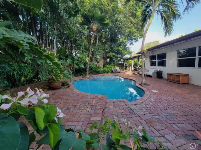4-bedroom home for sale in Hollywood - 4201 Fillmore Street - MondialRealty