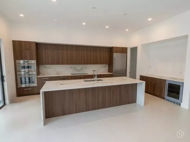 3-bedroom home for sale in Fort Lauderdale - 1781 NE 18th Street - MondialRealty