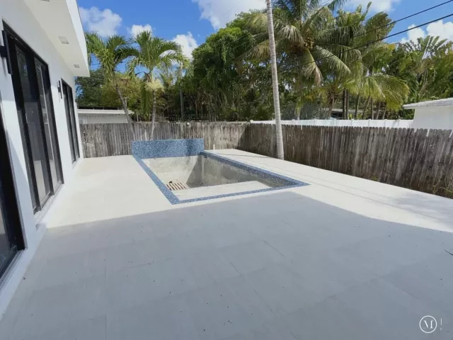 3-bedroom home for sale in Fort Lauderdale - 1781 NE 18th Street - MondialRealty
