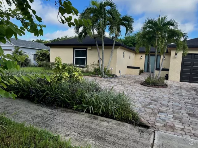 3-bedroom home for sale in Miami - 6061 NW 198th Ter - MondialRealty