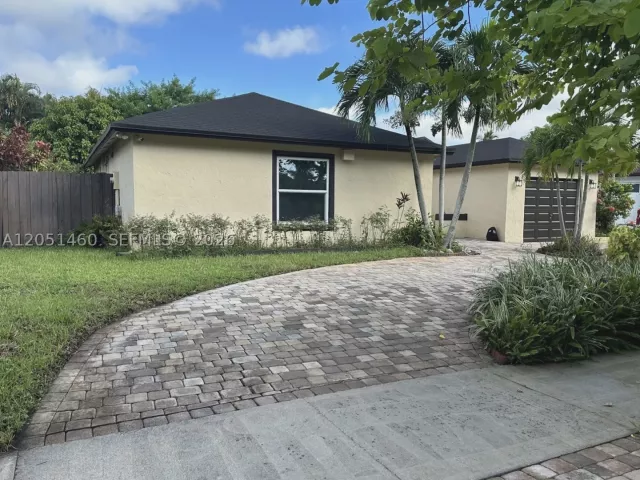3-bedroom home for sale in Miami - 6061 NW 198th Ter - MondialRealty