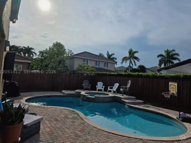 4-bedroom home for sale in Miami - 16453 SW 75th Ter - MondialRealty