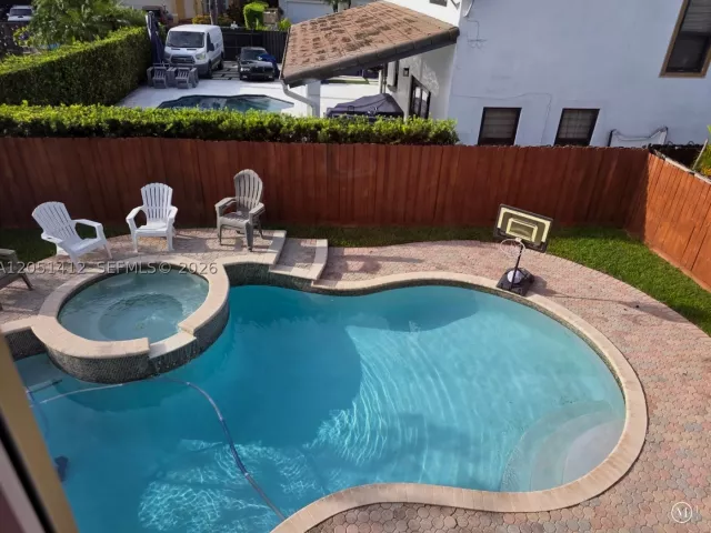 4-bedroom home for sale in Miami - 16453 SW 75th Ter - MondialRealty