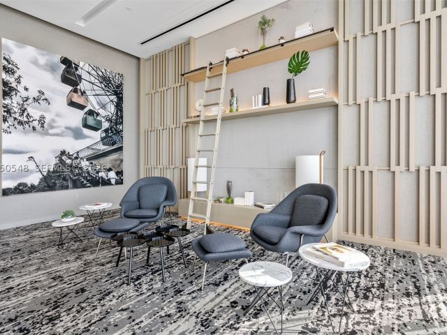 3-bedroom condo for sale in Hollywood - 4010 S Ocean Dr R1508 - MondialRealty