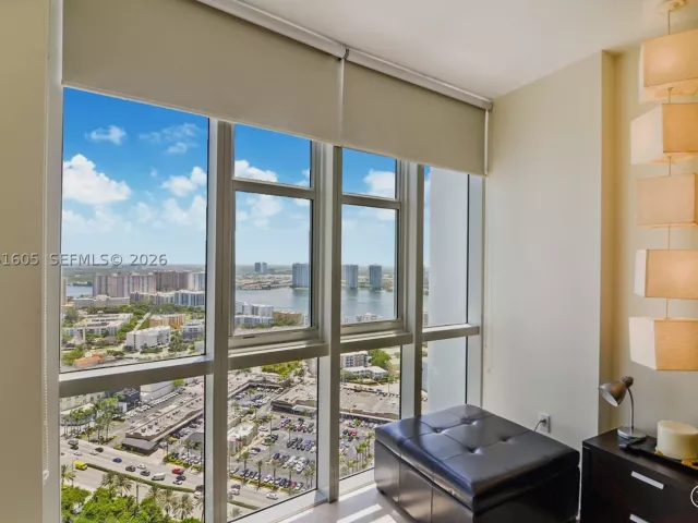 2-bedroom condo for rent in Sunny Isles Beach - 18201 Collins Ave 4209A - MondialRealty