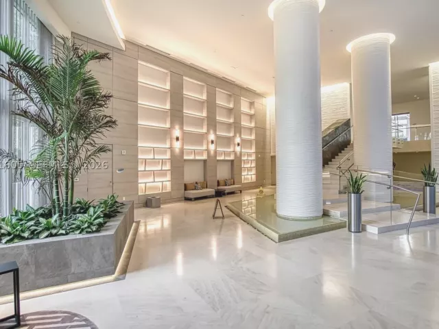 2-bedroom condo for rent in Sunny Isles Beach - 18201 Collins Ave 4209A - MondialRealty