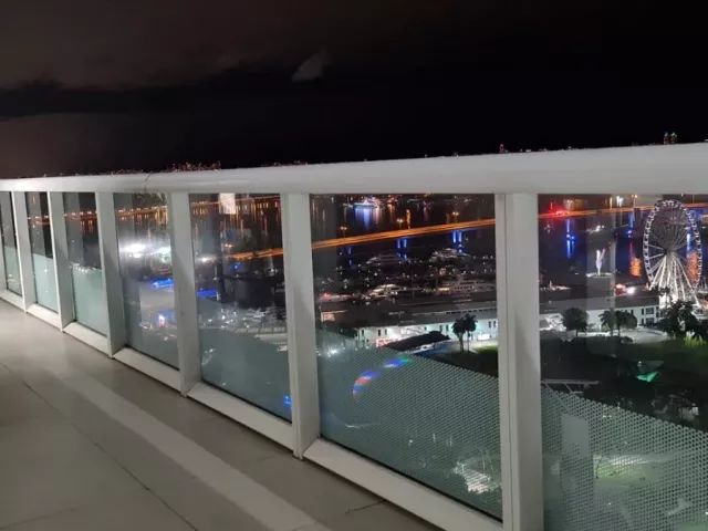 3-bedroom condo for rent in Miami - 50 Biscayne Blvd 2810 - MondialRealty