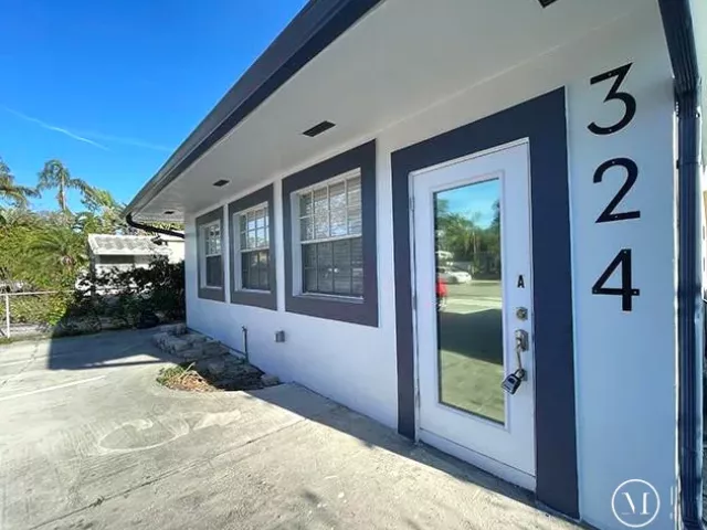4-bedroom home for rent in Fort Lauderdale - 324 SW 22nd Street Unit A - MondialRealty