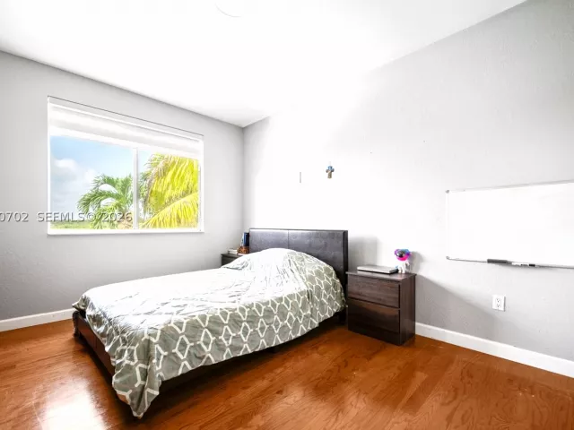 4-bedroom home for sale in Miami - 6504 SW 166th Ct - MondialRealty