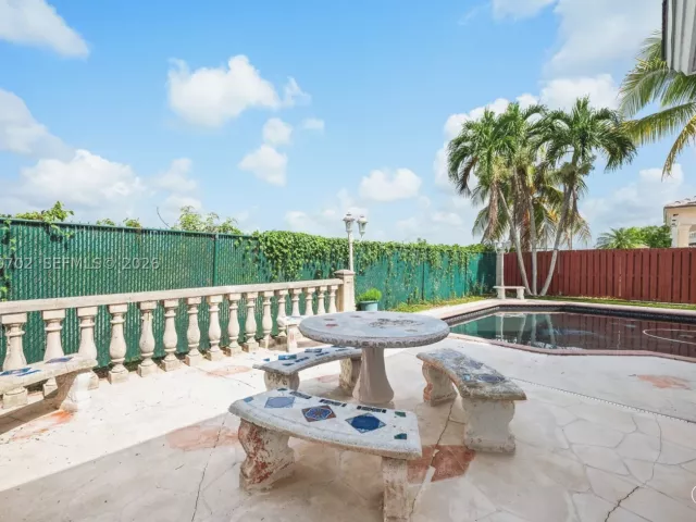 4-bedroom home for sale in Miami - 6504 SW 166th Ct - MondialRealty