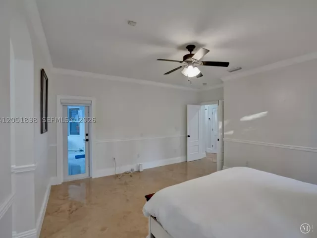 4-bedroom home for rent in Miami - 12401 SW 77th St 12401 - MondialRealty