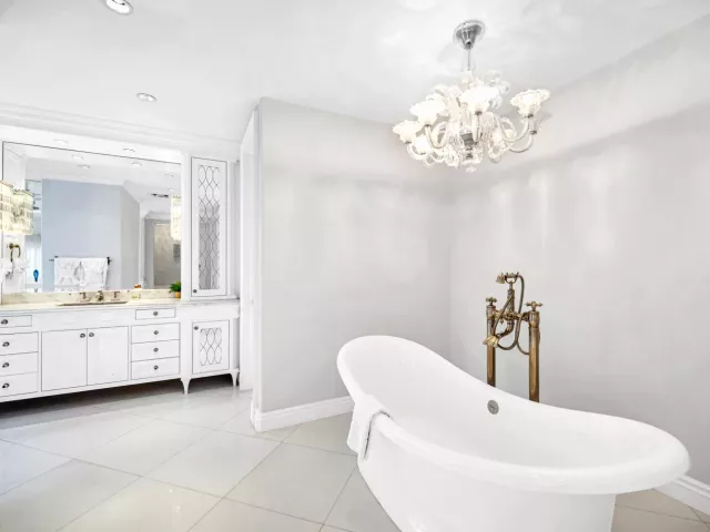 11-bedroom home for rent in Fort Lauderdale - 709 Idlewyld Drive - MondialRealty