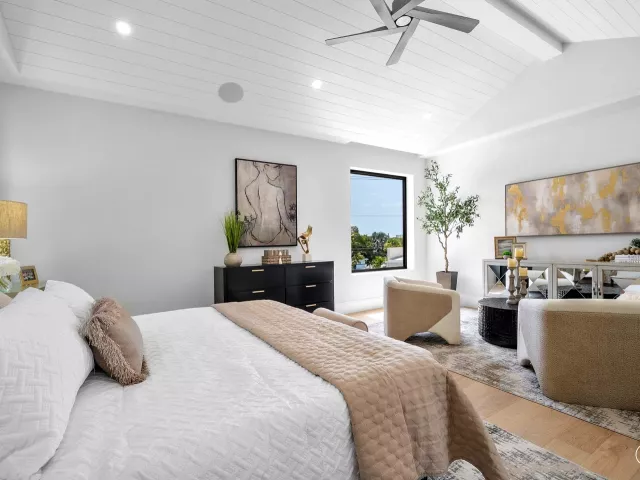 4-bedroom home for sale in Delray Beach - 731 SE 4th Avenue - MondialRealty
