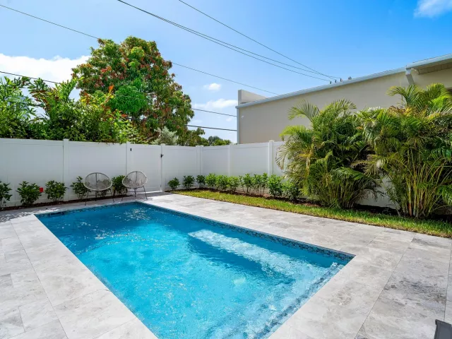 4-bedroom home for sale in Delray Beach - 731 SE 4th Avenue - MondialRealty