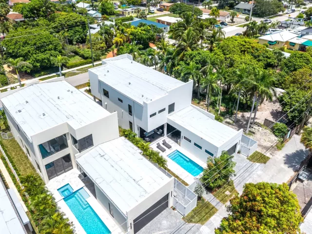 4-bedroom home for sale in Delray Beach - 731 SE 4th Avenue - MondialRealty