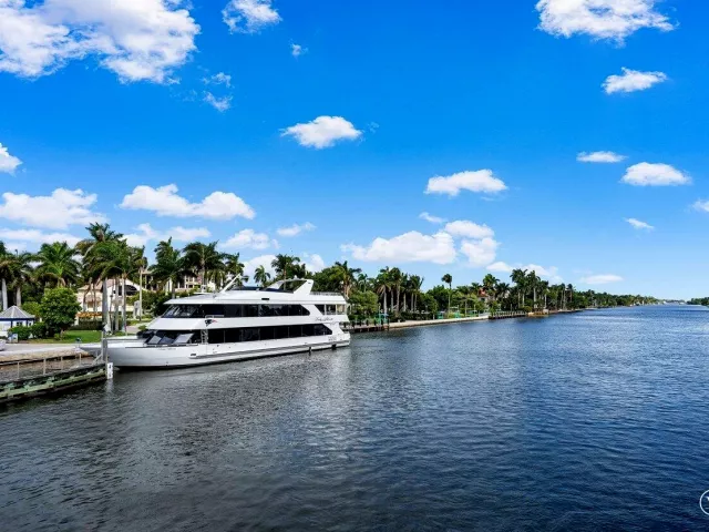 4-bedroom home for sale in Delray Beach - 731 SE 4th Avenue - MondialRealty