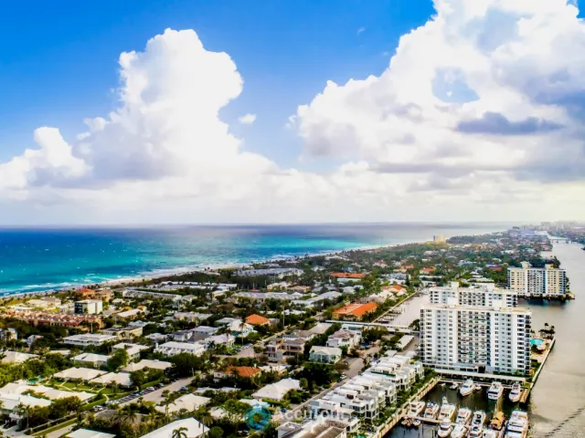 4-bedroom home for sale in Delray Beach - 731 SE 4th Avenue - MondialRealty