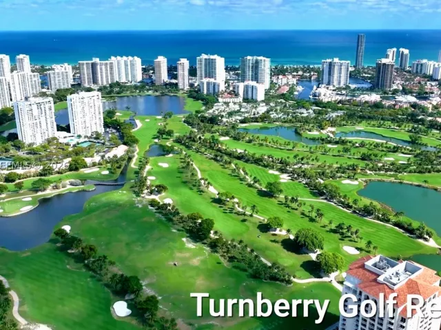 2-bedroom condo for sale in Aventura - 18800 NE 29th Ave 517 (Fully Renovated) - MondialRealty
