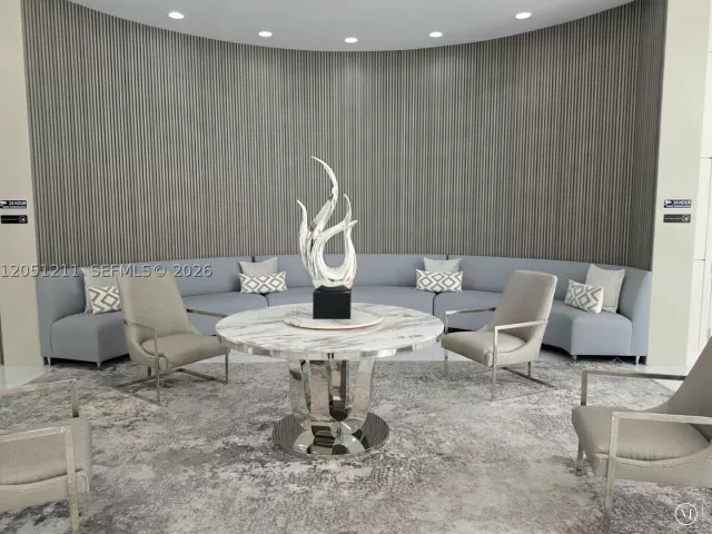 2-bedroom condo for sale in Aventura - 18800 NE 29th Ave 517 (Fully Renovated) - MondialRealty