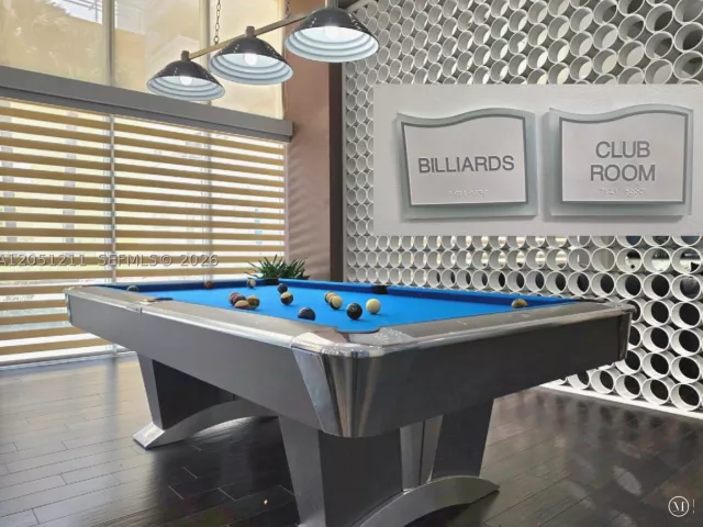 2-bedroom condo for sale in Aventura - 18800 NE 29th Ave 517 (Fully Renovated) - MondialRealty