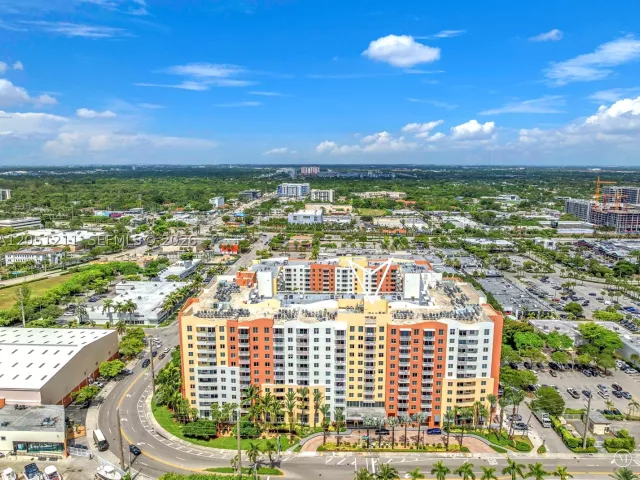 2-bedroom condo for sale in Aventura - 18800 NE 29th Ave 517 (Fully Renovated) - MondialRealty