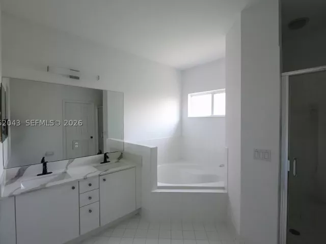 4-bedroom home for rent in Miami - 8836 SW 221 Terr N/A - MondialRealty