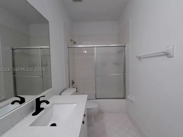 4-bedroom home for rent in Miami - 8836 SW 221 Terr N/A - MondialRealty