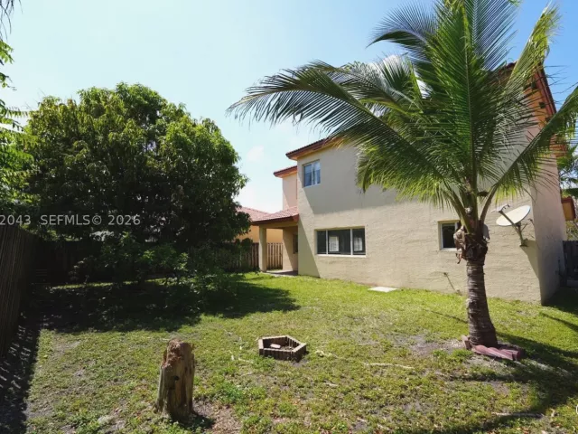 4-bedroom home for rent in Miami - 8836 SW 221 Terr N/A - MondialRealty