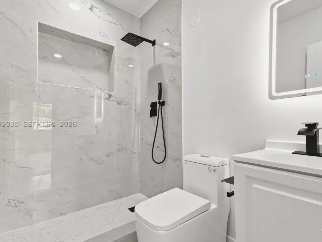4-bedroom home for sale in Miami - 2002 NW 87th St - MondialRealty