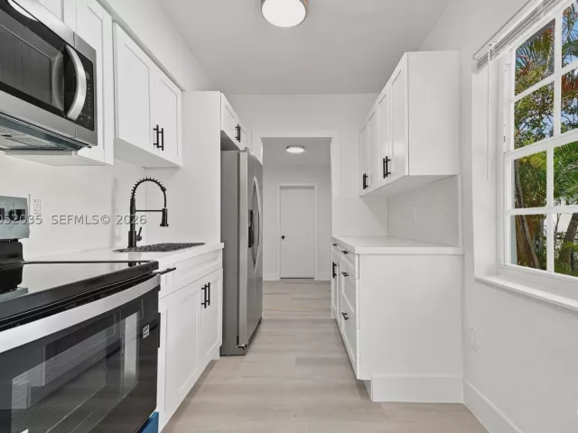 4-bedroom home for sale in Miami - 2002 NW 87th St - MondialRealty