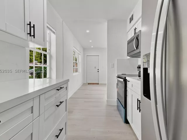 4-bedroom home for sale in Miami - 2002 NW 87th St - MondialRealty