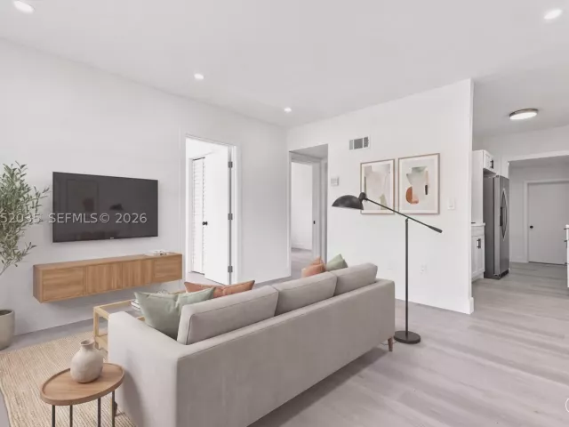 4-bedroom home for sale in Miami - 2002 NW 87th St - MondialRealty