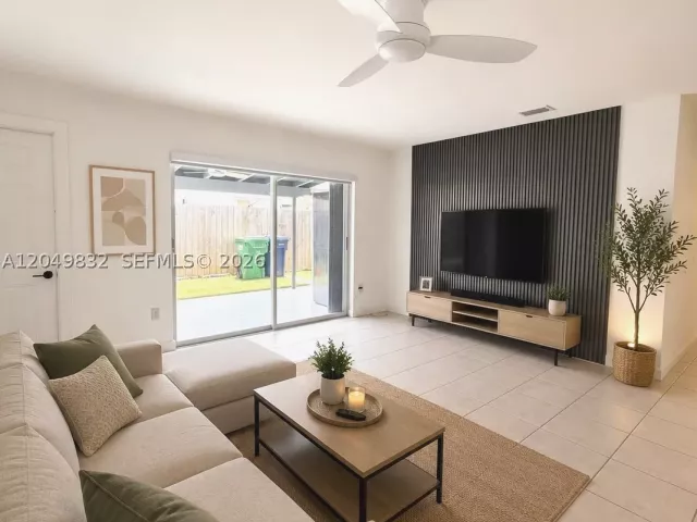 4-bedroom home for sale in Miami - 10730 SW 52nd Ter - MondialRealty