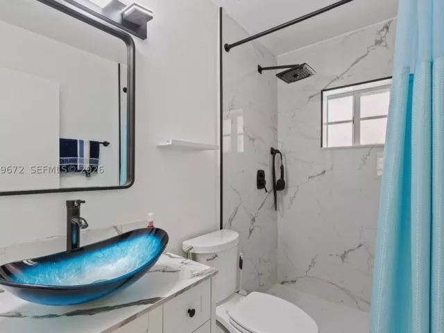 4-bedroom home for rent in Miami - 3344 SW 156th Ct 3344 - MondialRealty