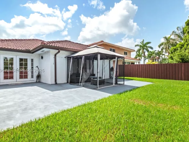 4-bedroom home for rent in Miami - 3344 SW 156th Ct 3344 - MondialRealty