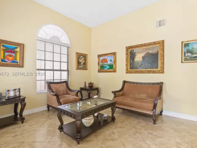4-bedroom home for rent in Miami - 3344 SW 156th Ct 3344 - MondialRealty