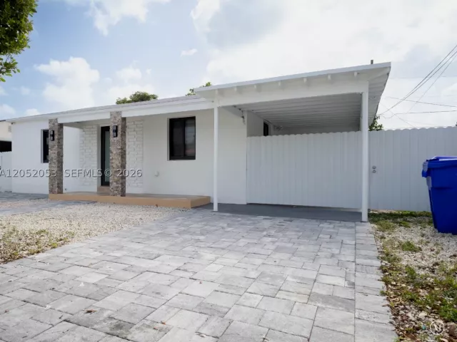 4-bedroom home for sale in Miami - 1600 NW 29th Ave - MondialRealty