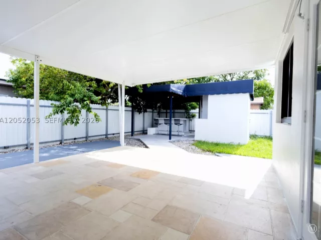 4-bedroom home for sale in Miami - 1600 NW 29th Ave - MondialRealty