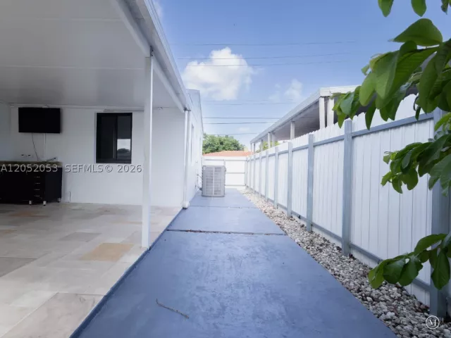 4-bedroom home for sale in Miami - 1600 NW 29th Ave - MondialRealty