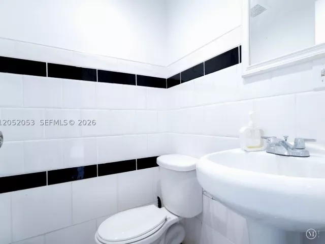 4-bedroom home for sale in Miami - 1600 NW 29th Ave - MondialRealty