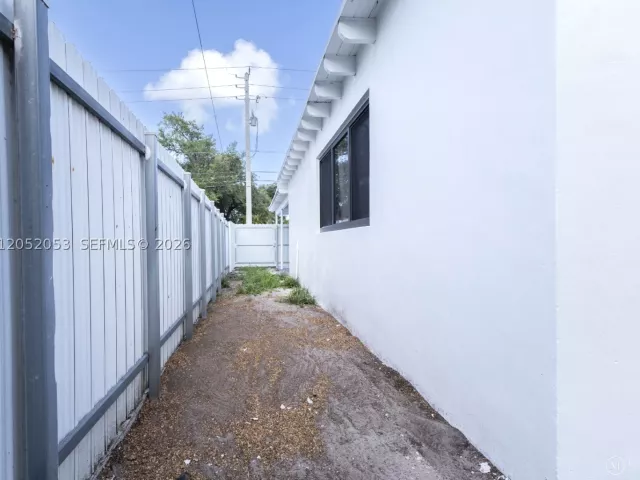 4-bedroom home for sale in Miami - 1600 NW 29th Ave - MondialRealty