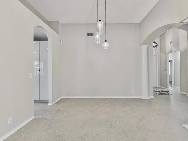 4-bedroom home for rent in Boca Raton - 12325 Cascades Pointe Drive - MondialRealty
