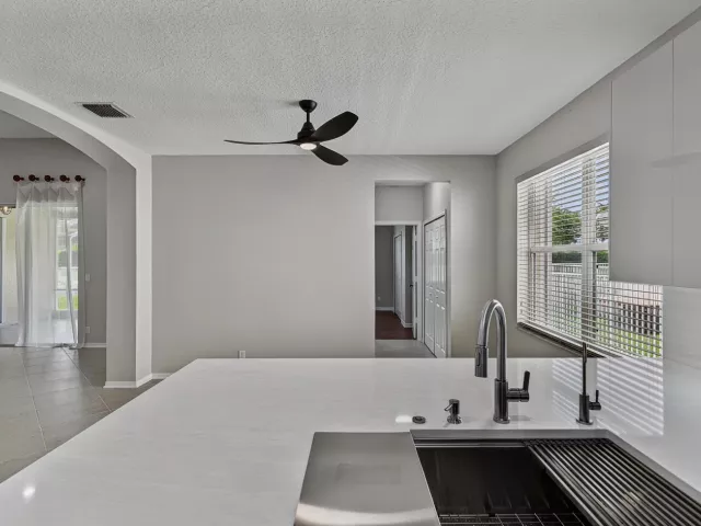 4-bedroom home for rent in Boca Raton - 12325 Cascades Pointe Drive - MondialRealty