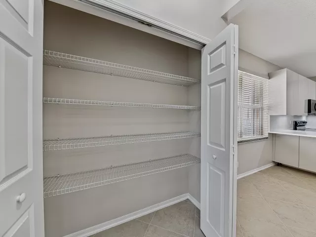 4-bedroom home for rent in Boca Raton - 12325 Cascades Pointe Drive - MondialRealty