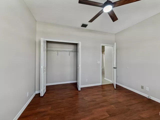 4-bedroom home for rent in Boca Raton - 12325 Cascades Pointe Drive - MondialRealty