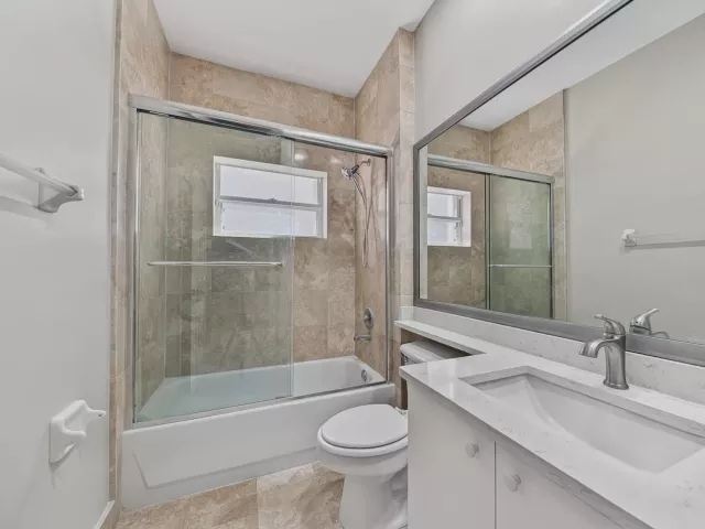 4-bedroom home for rent in Boca Raton - 12325 Cascades Pointe Drive - MondialRealty